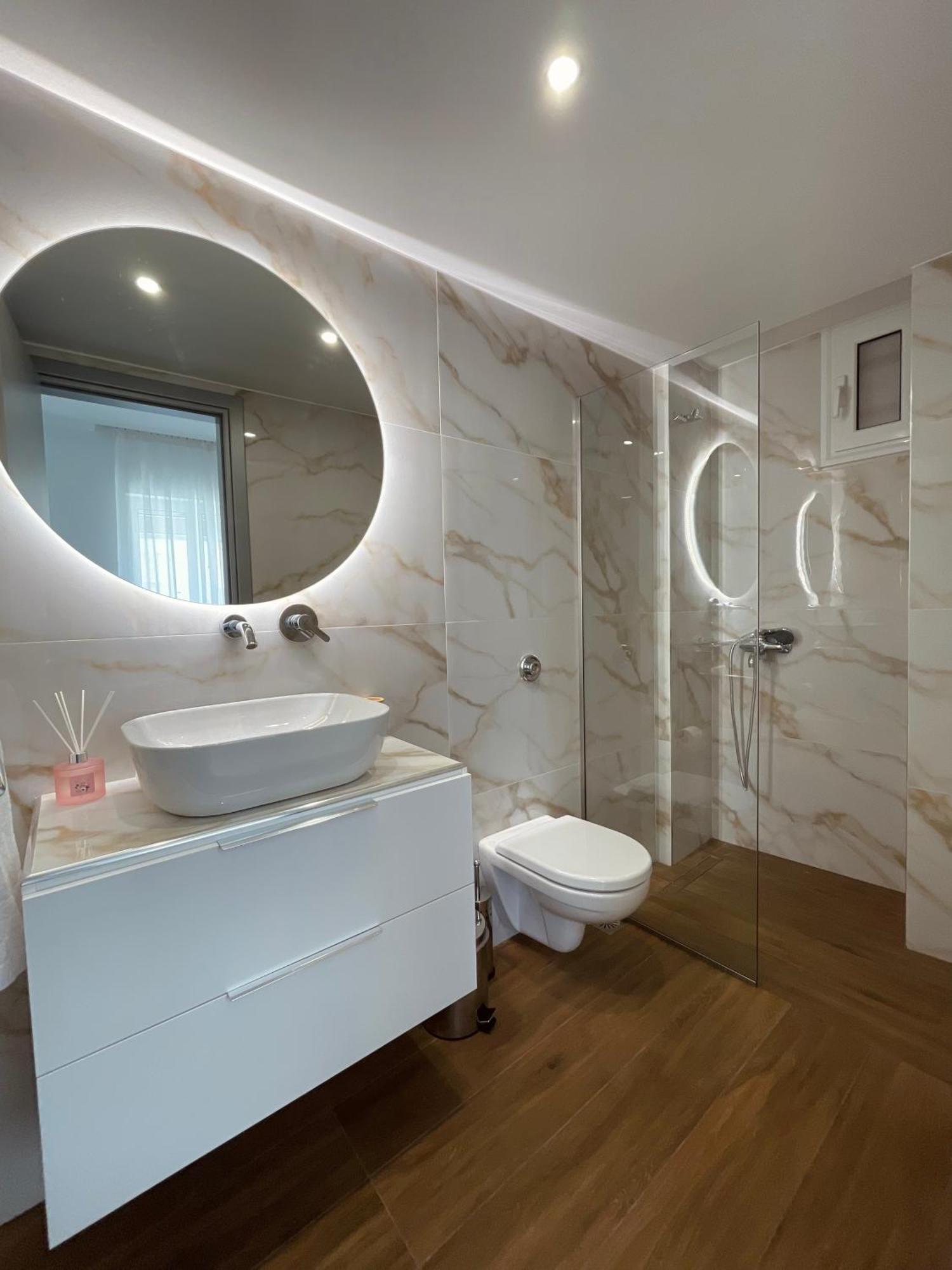 Kyma Luxury Suite Kiáton Eksteriør bilde